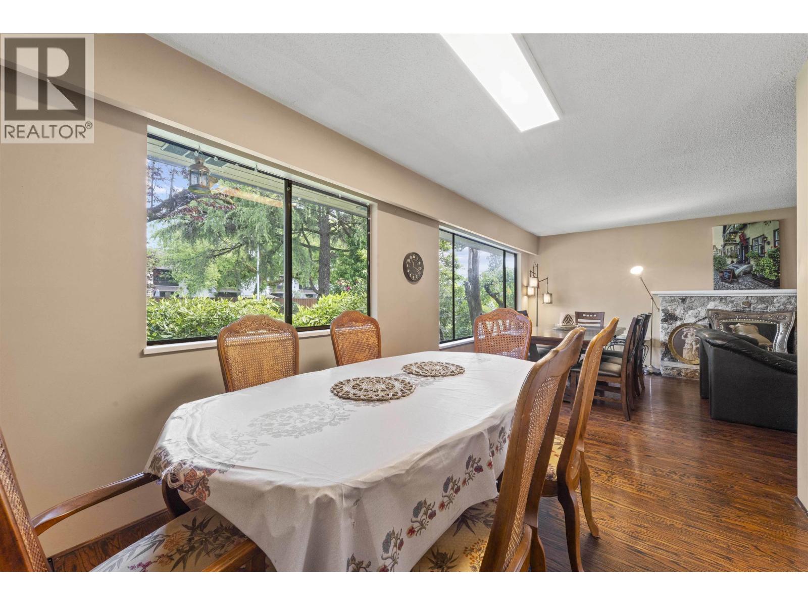 9560 GLENDOWER Drive, Richmond