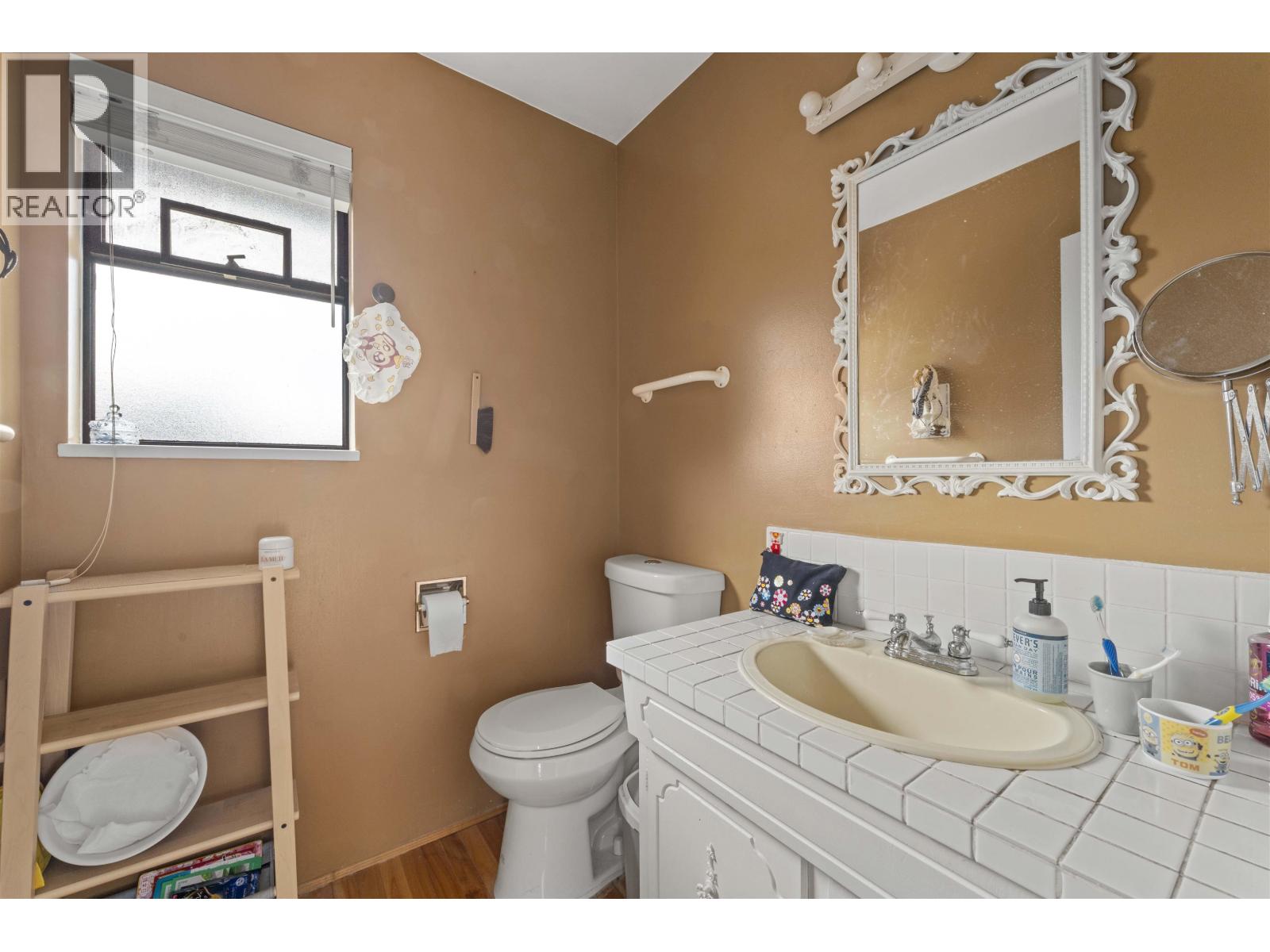 9560 GLENDOWER Drive, Richmond