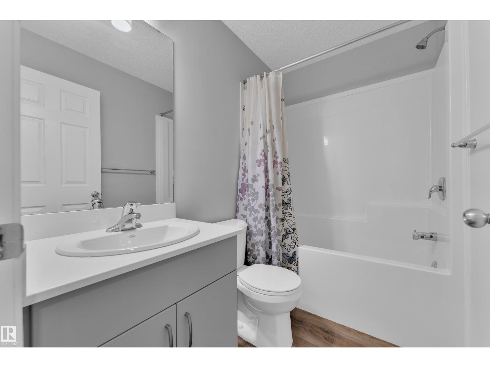 1235 16 AV NW, Edmonton