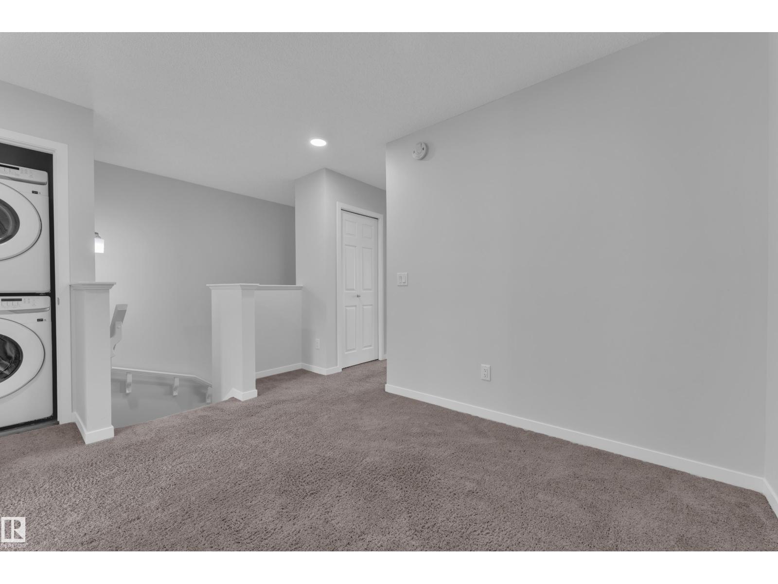 1235 16 AV NW, Edmonton