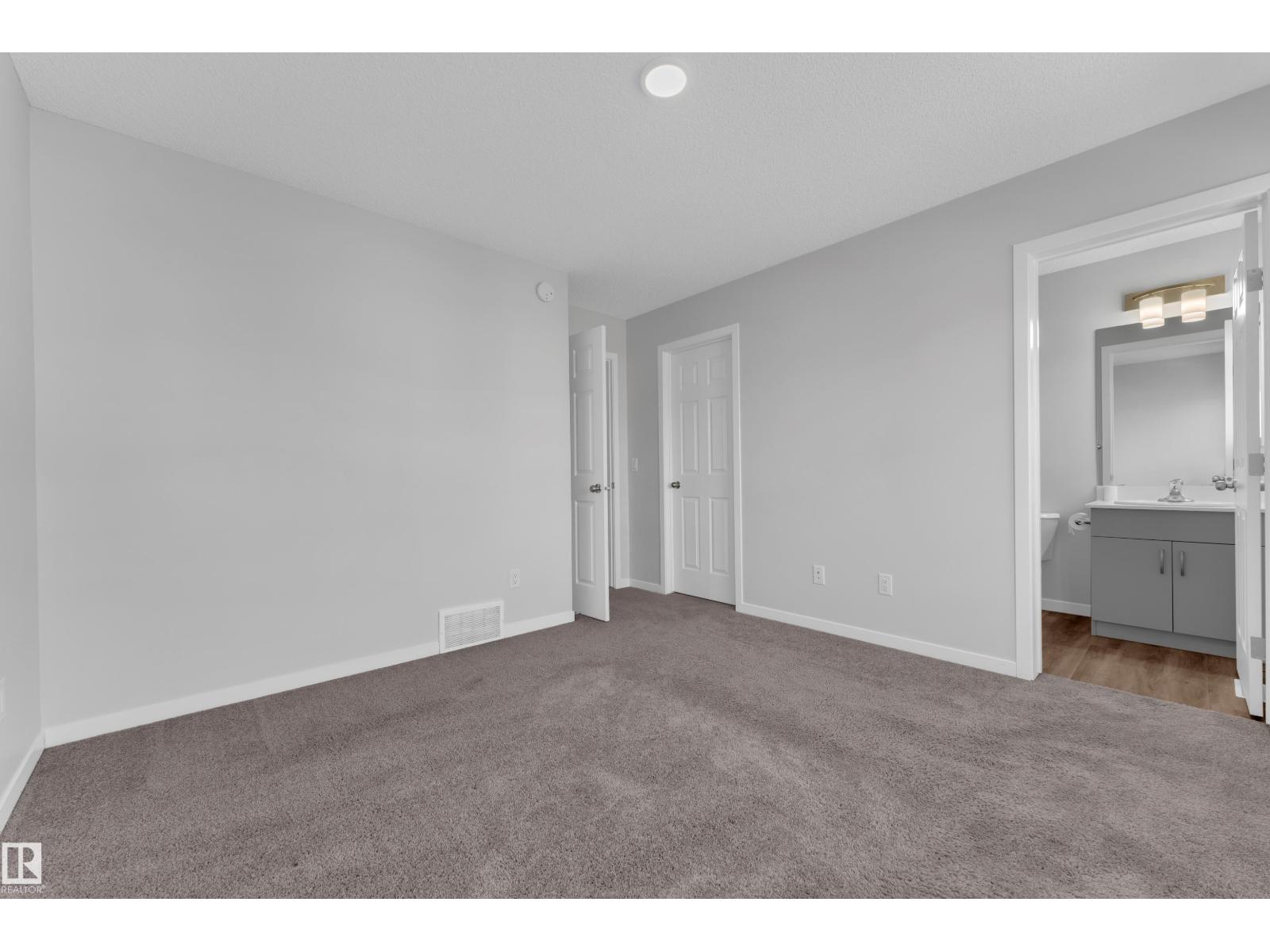 1235 16 AV NW, Edmonton