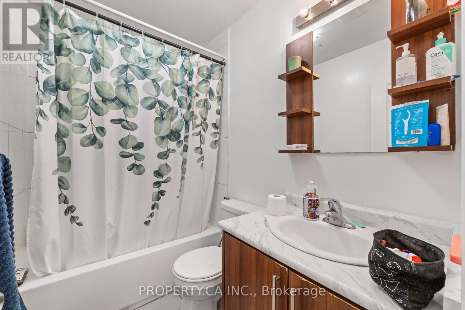 1213 WESTON ROAD - 36