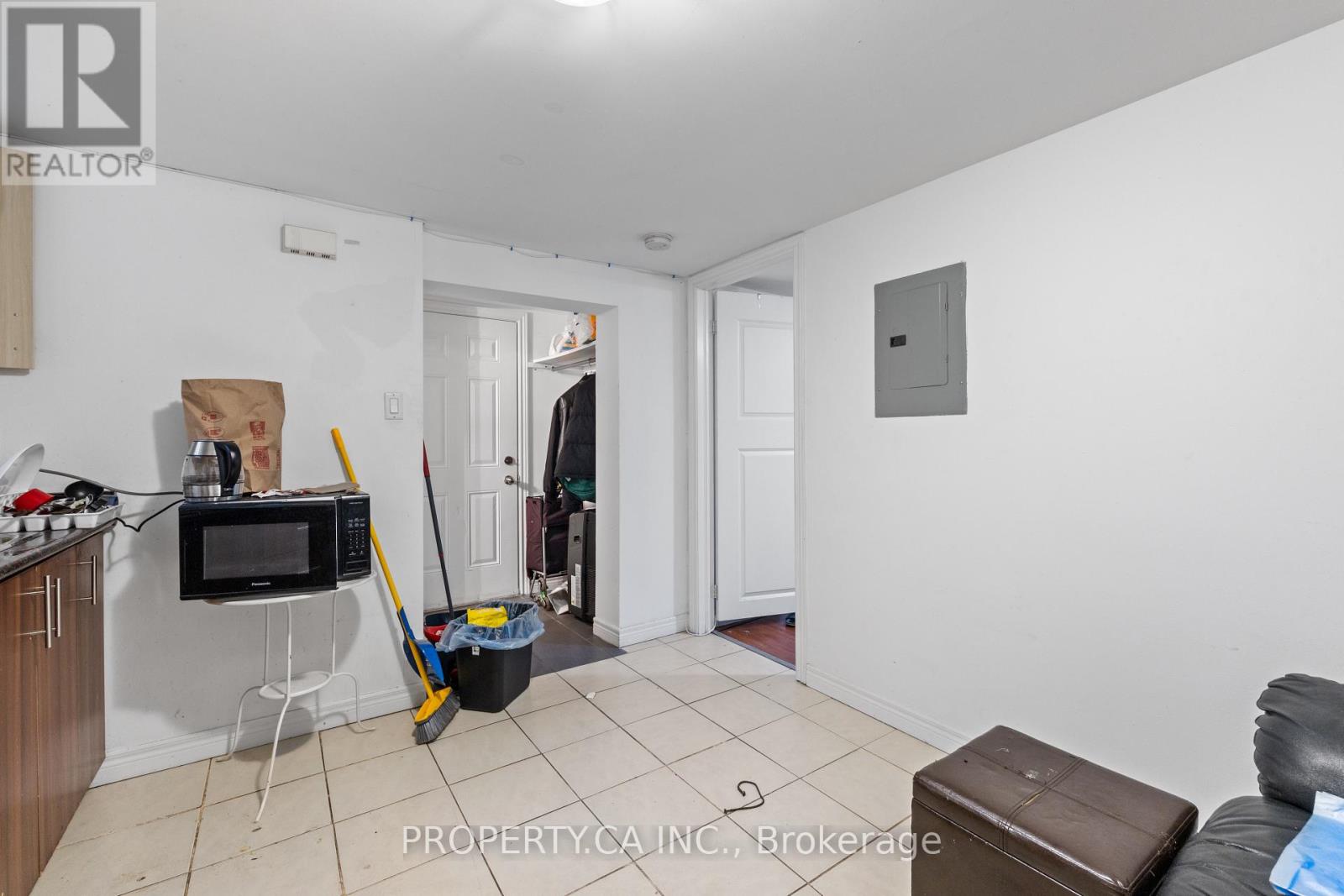 1213 WESTON ROAD - 47
