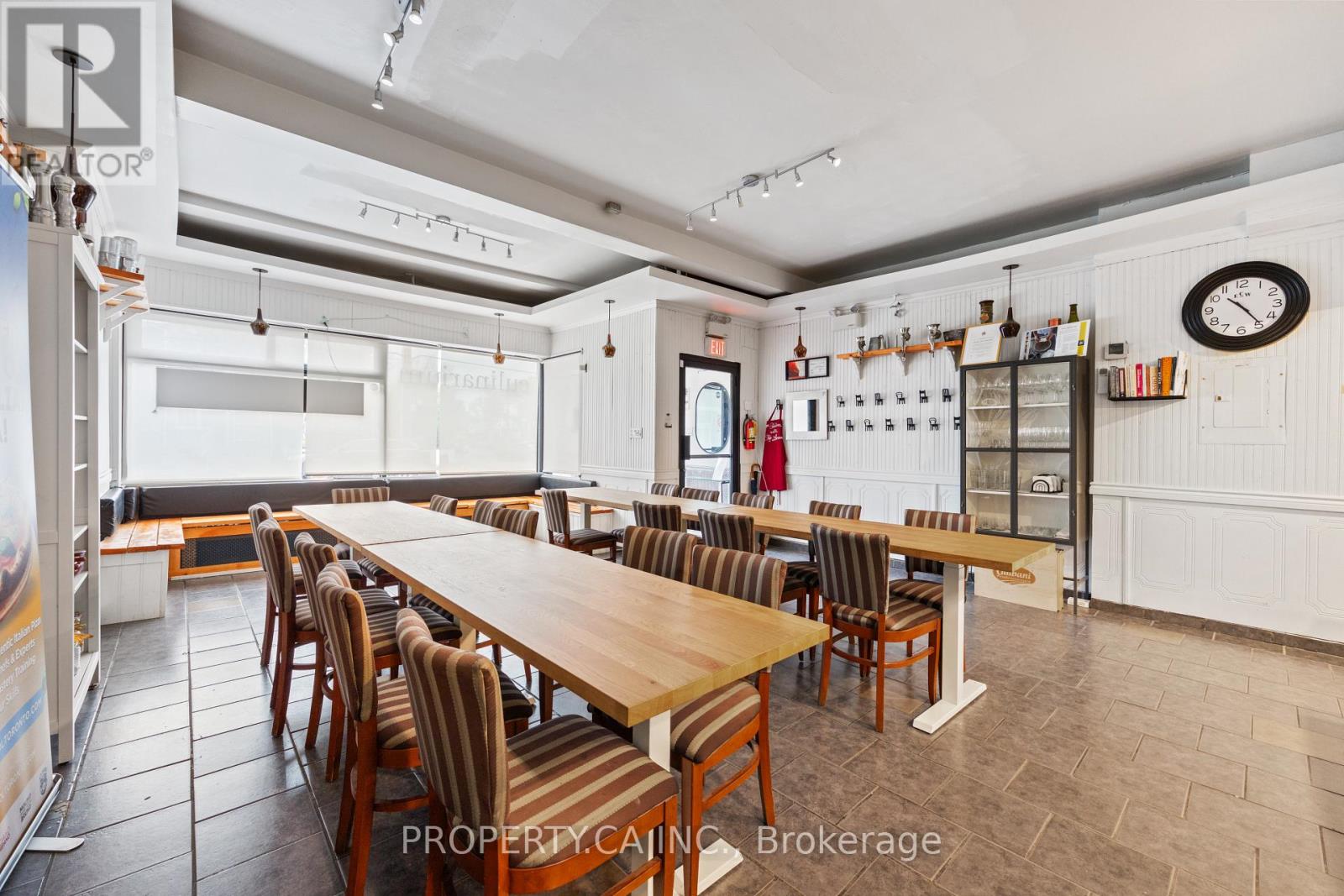 1213 WESTON ROAD - 7