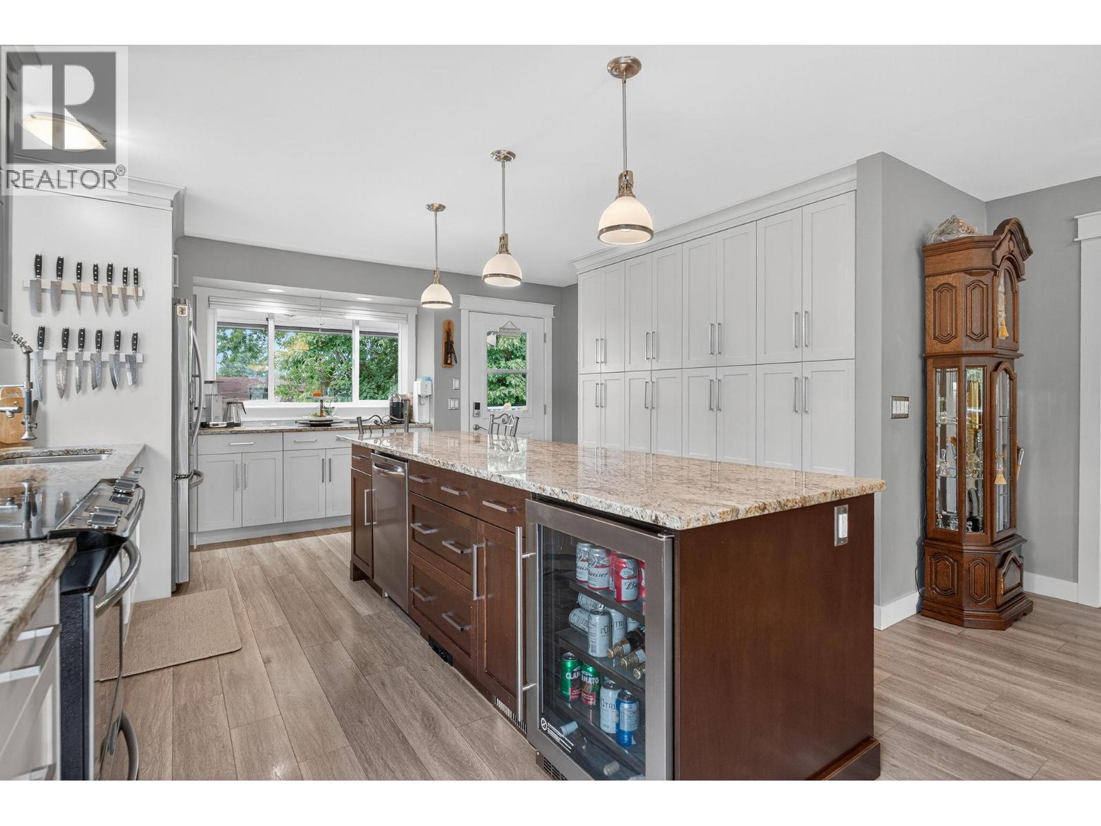 3920 Mowitch Court, Kelowna