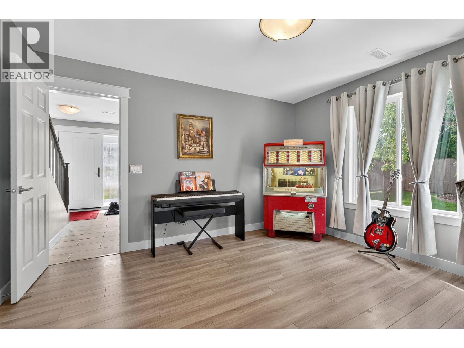 3920 Mowitch Court, Kelowna