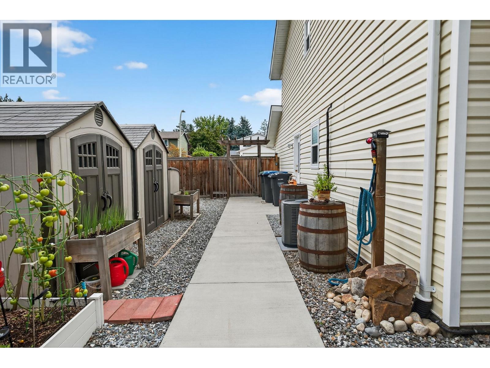 3920 Mowitch Court, Kelowna