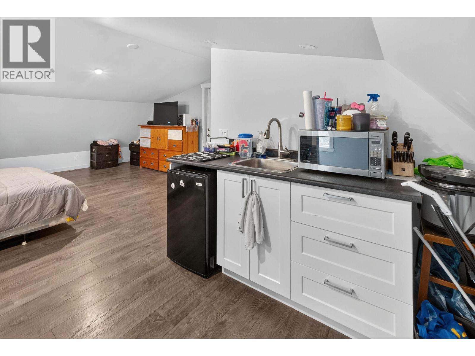 3920 Mowitch Court, Kelowna