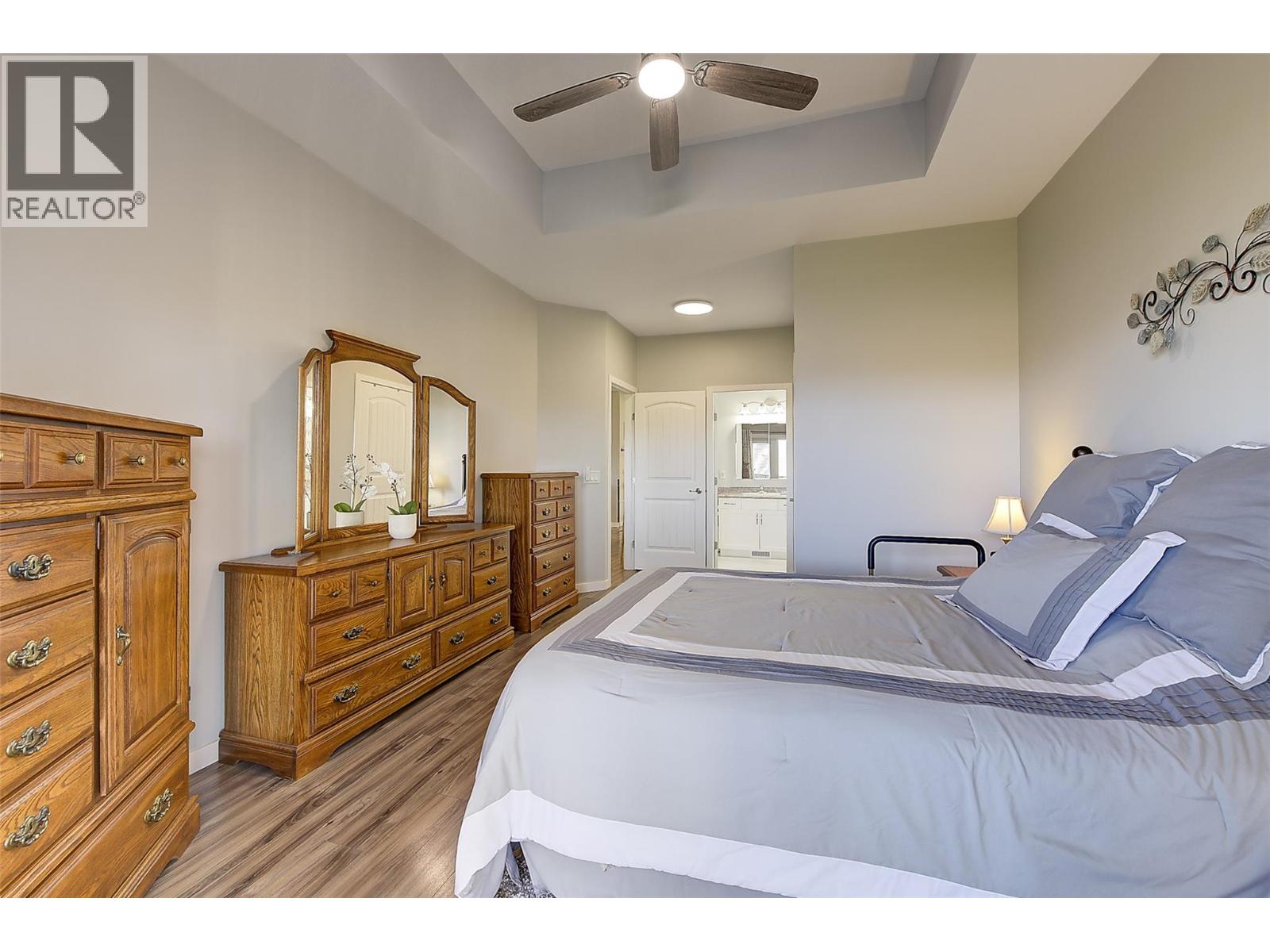 #2 820 McKenzie Road - 32