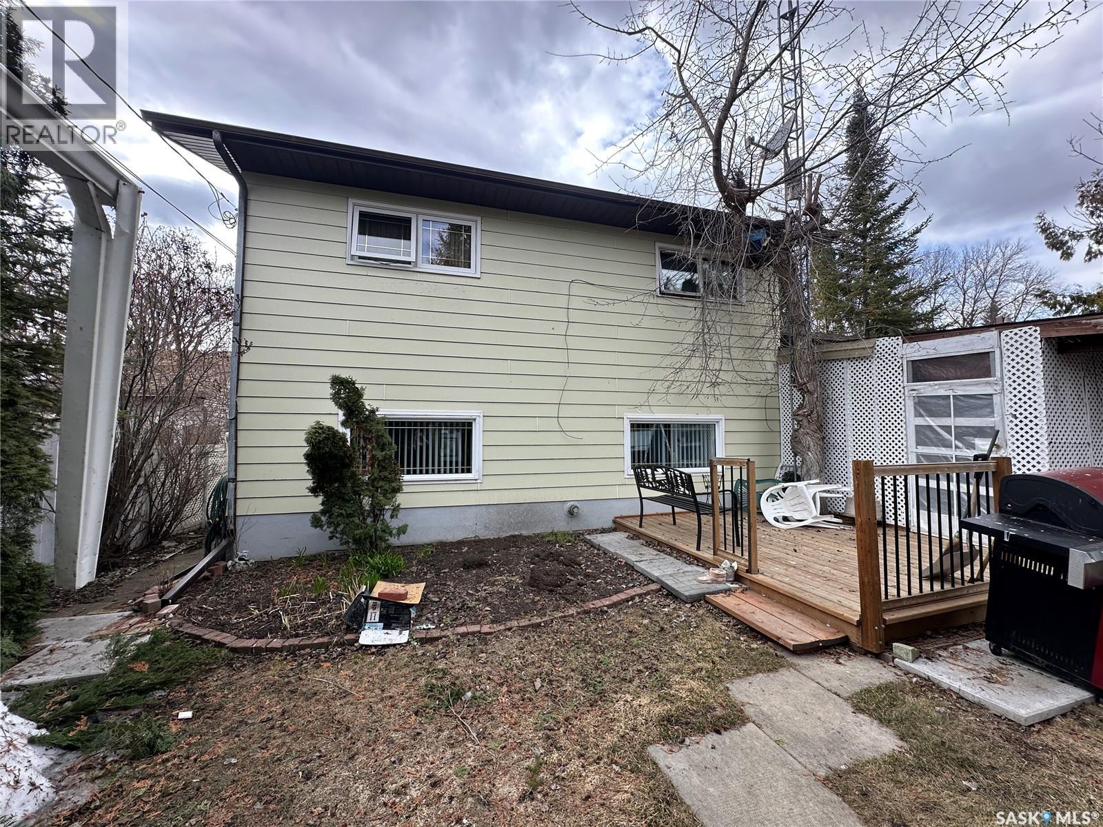 32 4th STREET SE - 42