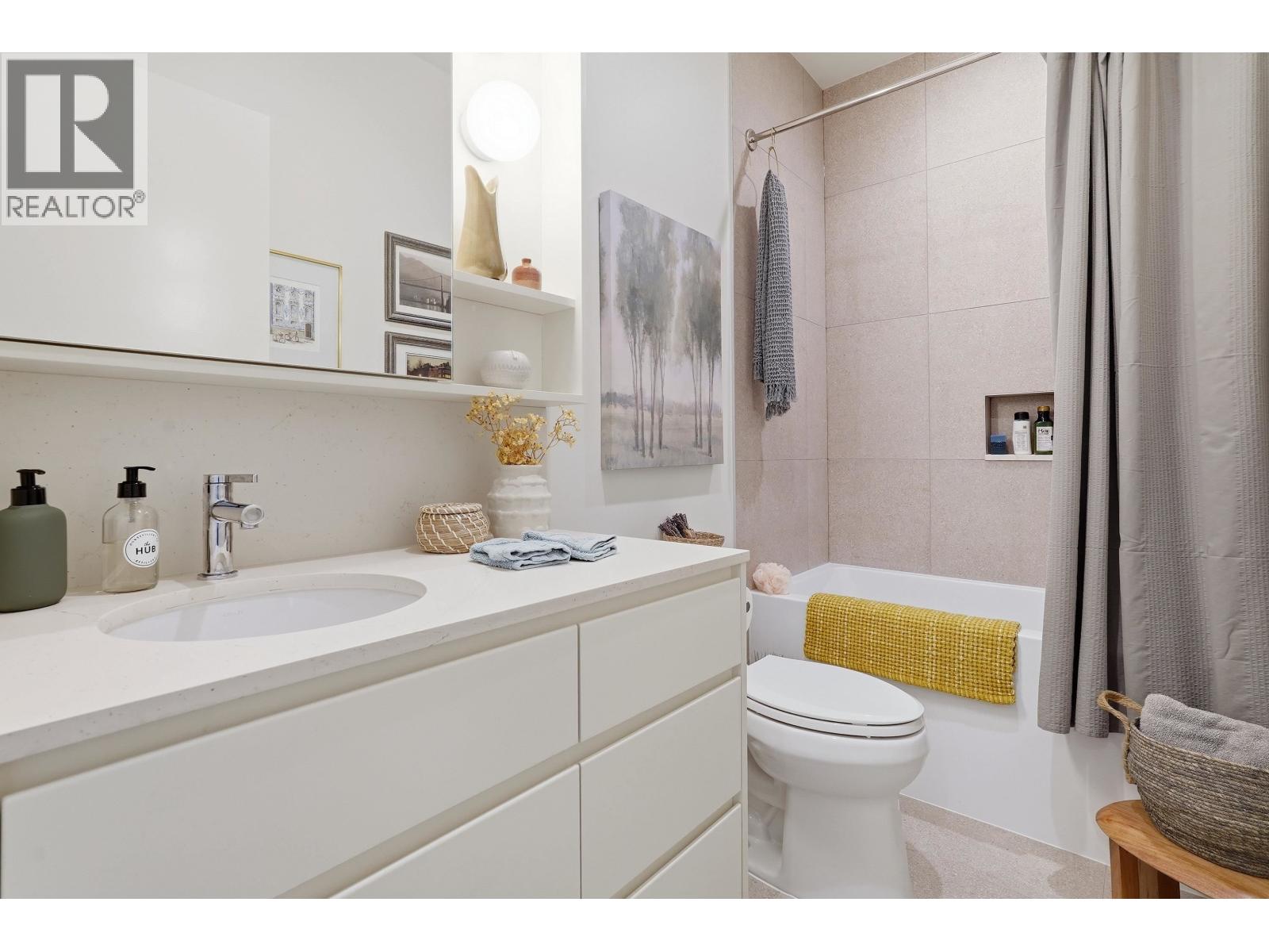 #29-6340 MARKET Avenue, Delta