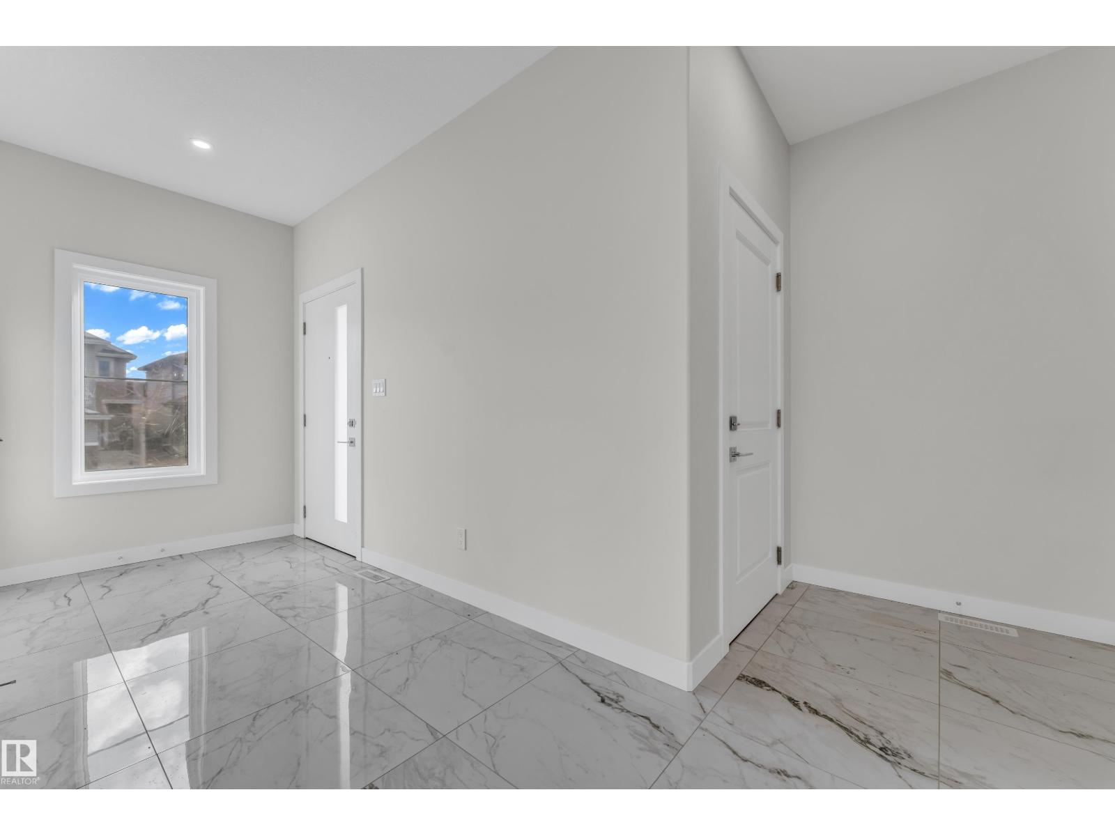 12603 44 ST NW, Edmonton
