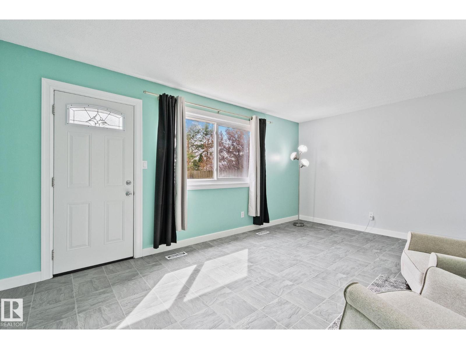 857 Abbottsfield RD NW NW, Edmonton