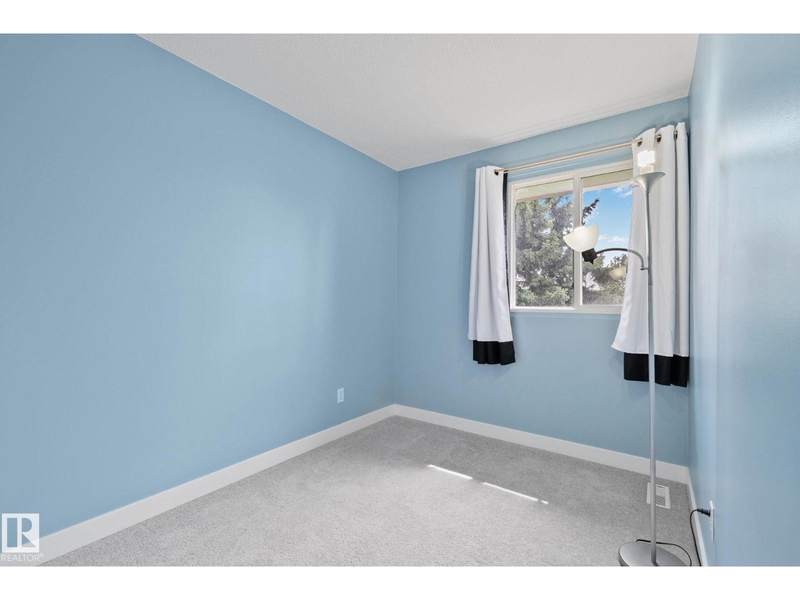 857 Abbottsfield RD NW NW, Edmonton