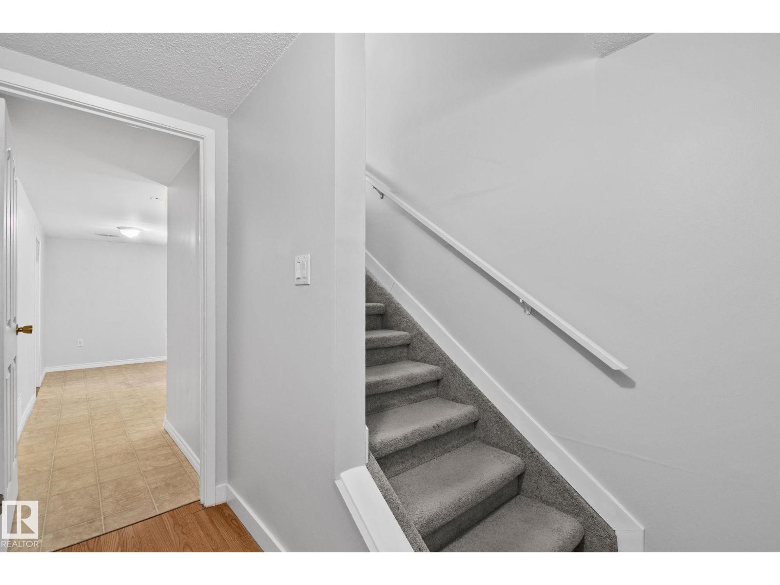 857 Abbottsfield RD NW NW, Edmonton