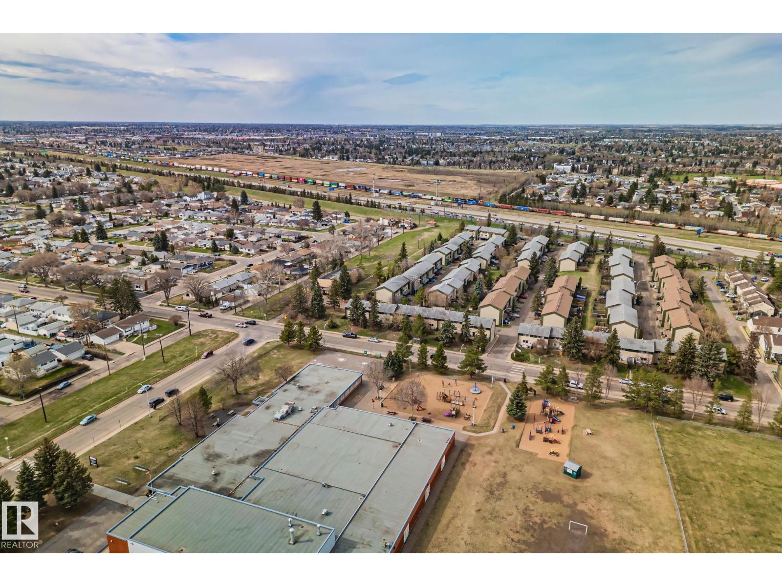 857 Abbottsfield RD NW NW, Edmonton