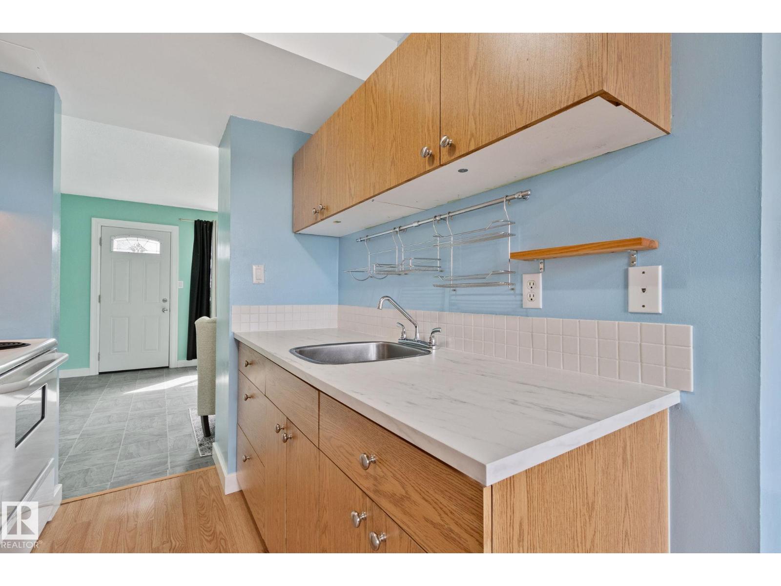 857 Abbottsfield RD NW NW, Edmonton
