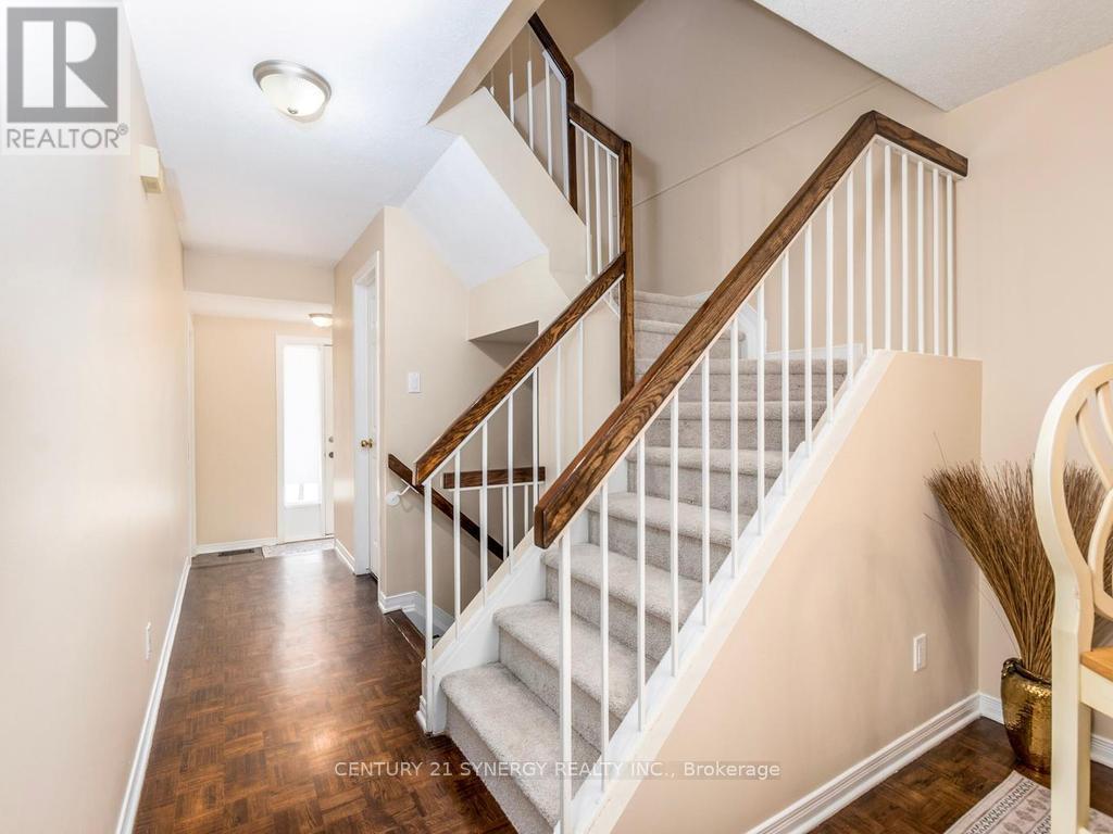 #80 22C MAPLE RIDGE CRESCENT - 17