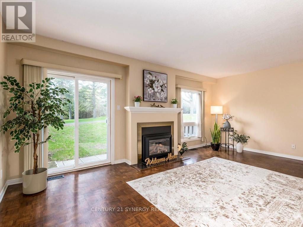 #80 22C MAPLE RIDGE CRESCENT - 5