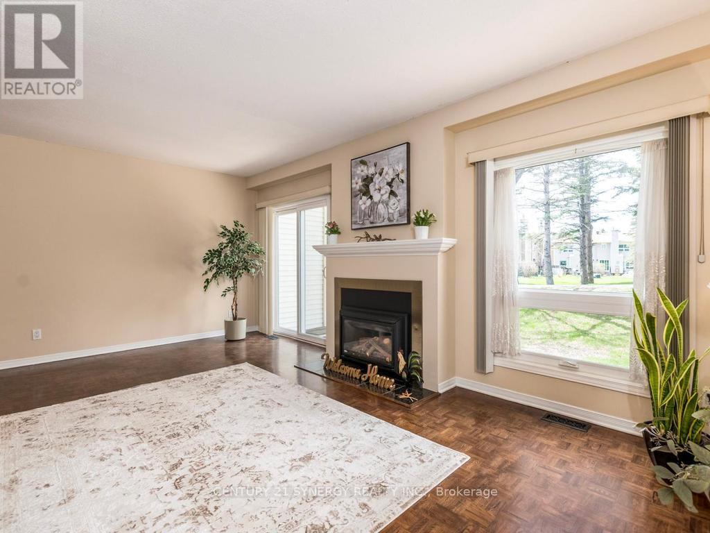 #80 22C MAPLE RIDGE CRESCENT - 8