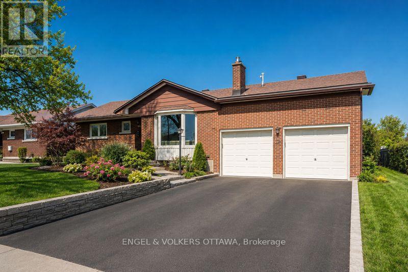 989 CONNAUGHT AVENUE - 1