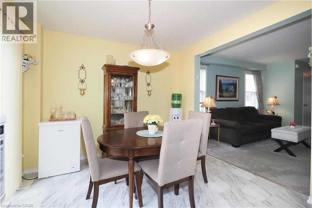 14 BROOKFIELD Crescent, Kitchener, Ontario, N2E0A7 — Photo 6