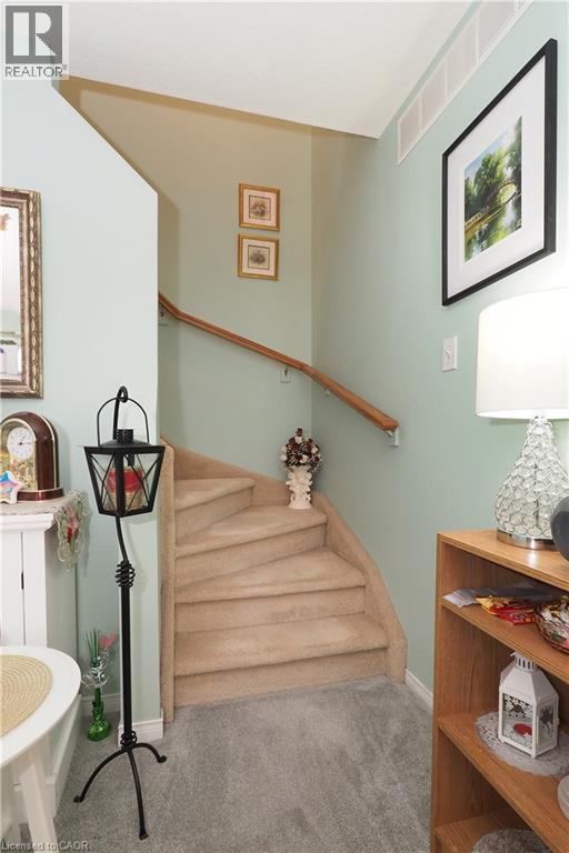 14 BROOKFIELD Crescent, Kitchener, Ontario, N2E0A7 — Photo 32