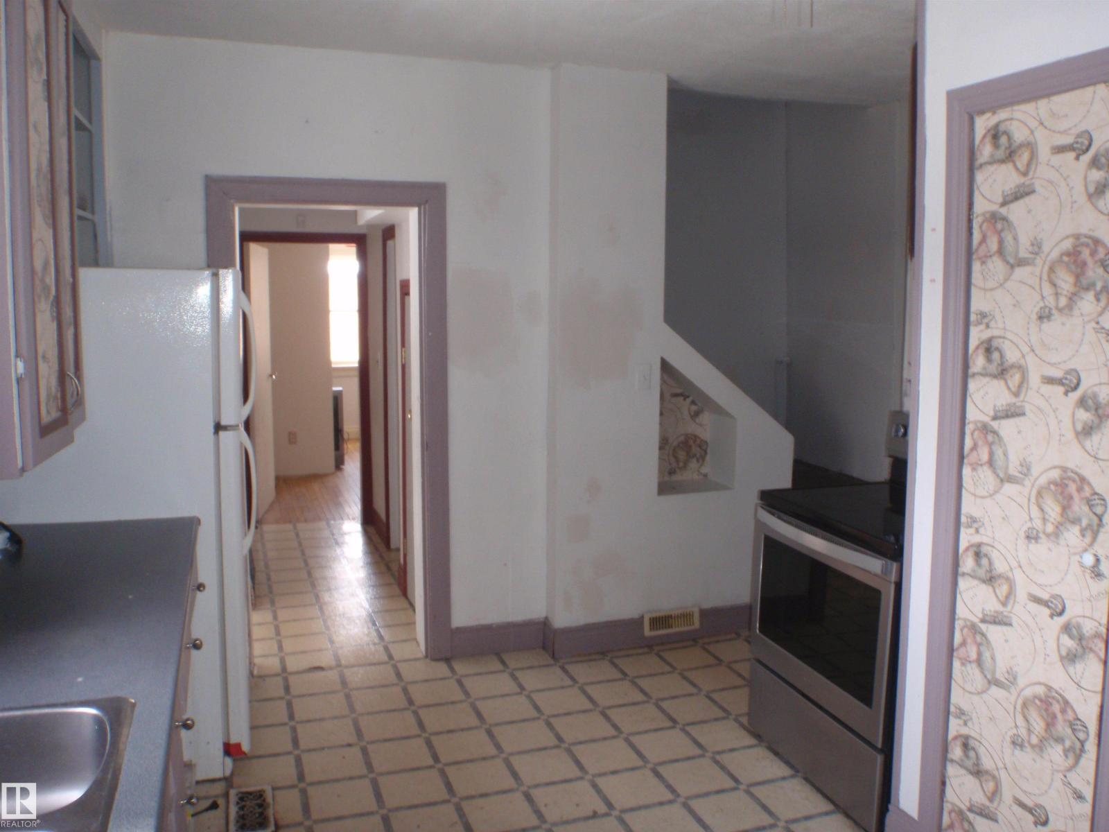 5118 53 ST — photo 13