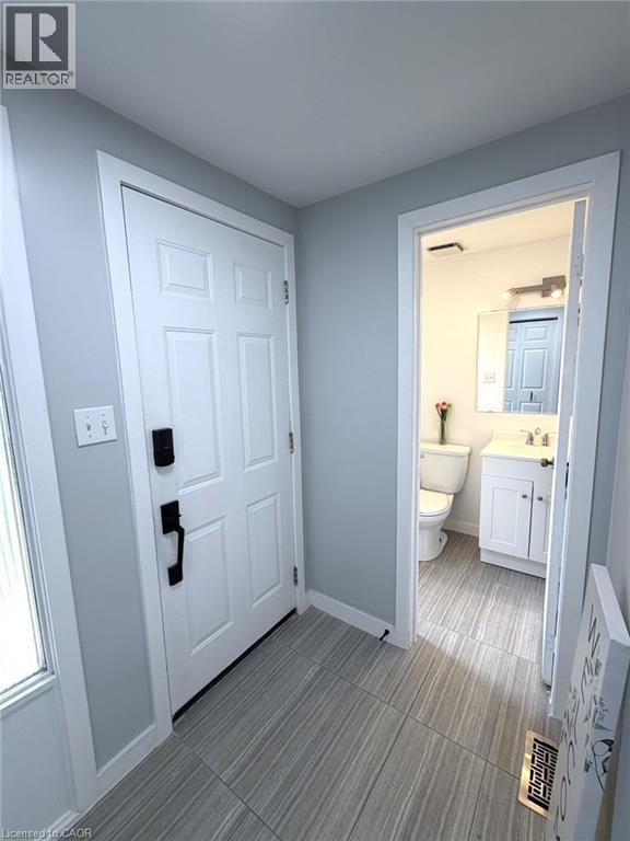 39 CAMROSE Court, Kitchener, Ontario, N2M5J4 — Photo 25