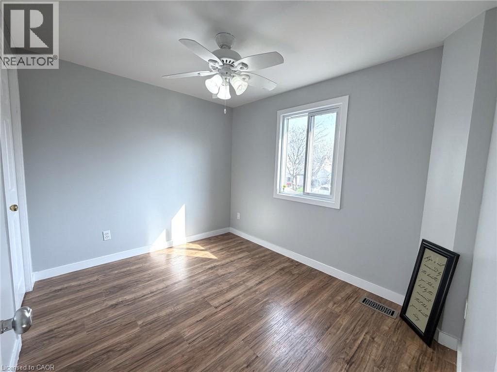 39 CAMROSE Court, Kitchener, Ontario, N2M5J4 — Photo 21