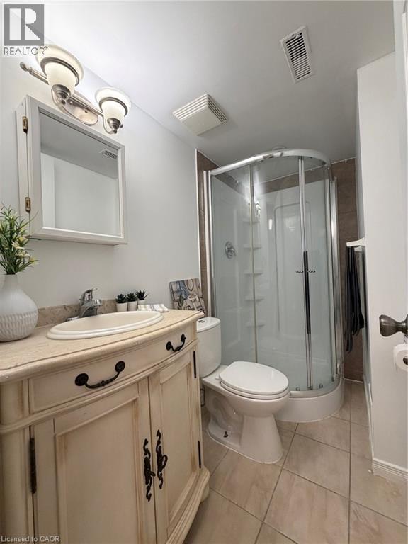 39 CAMROSE Court, Kitchener, Ontario, N2M5J4 — Photo 23