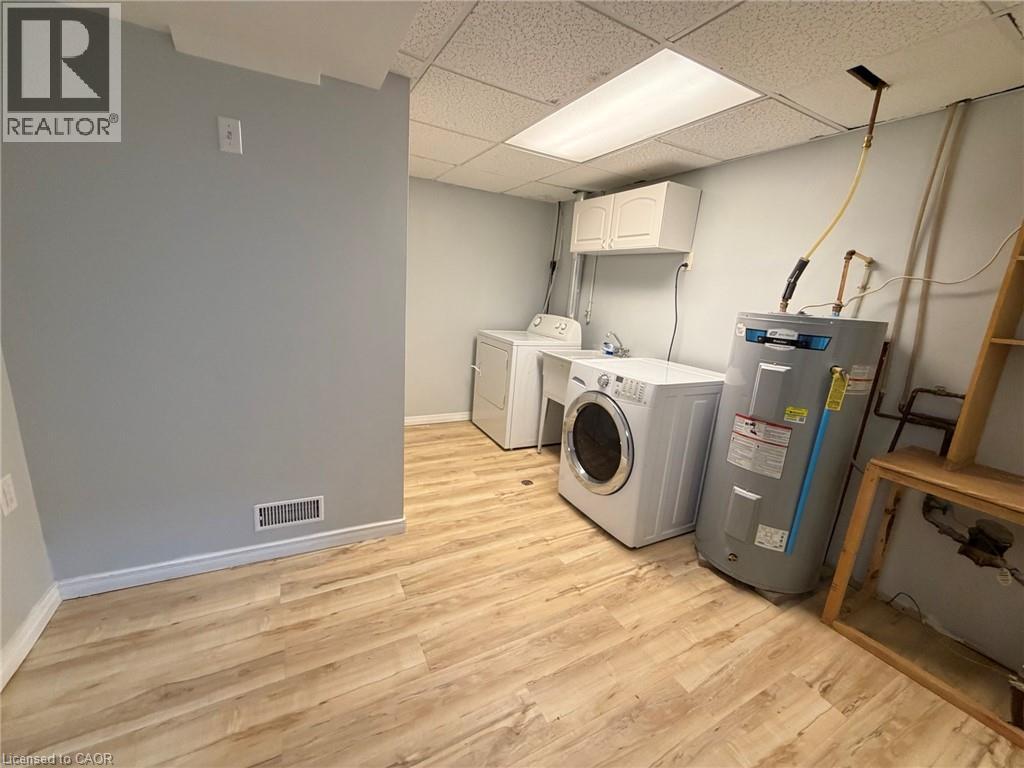 39 CAMROSE Court, Kitchener, Ontario, N2M5J4 — Photo 17