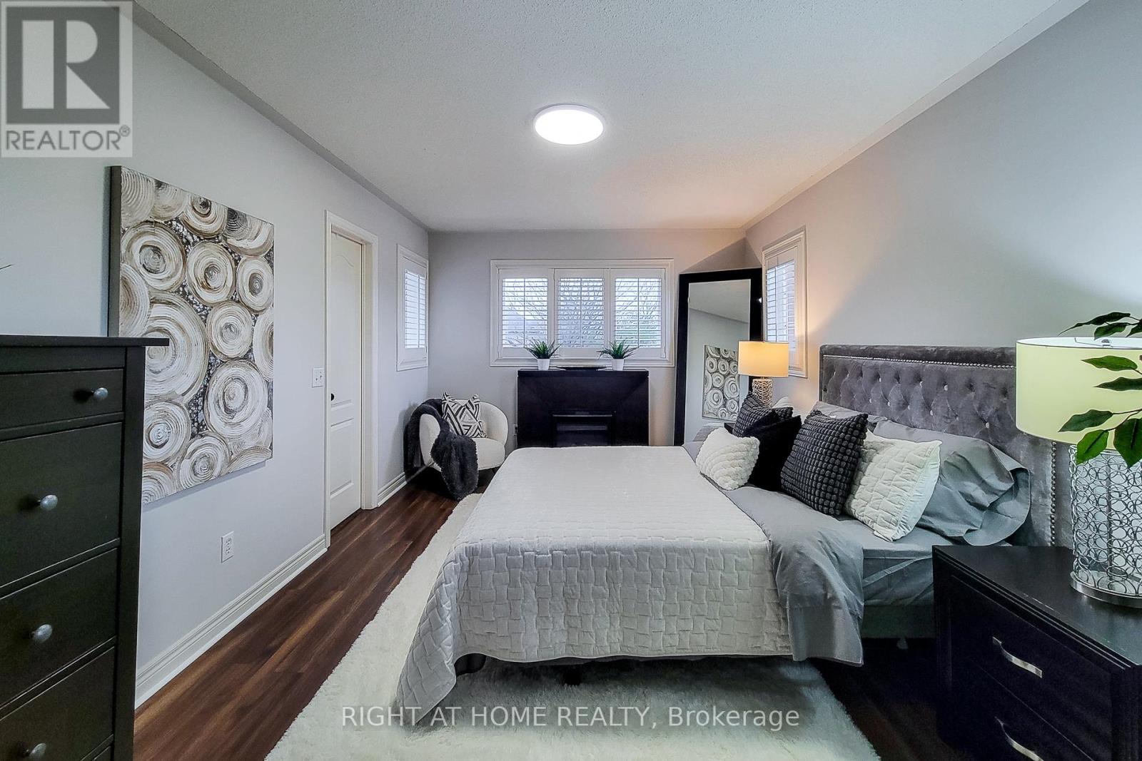 2624 CASTLE HILL CRESCENT - 16