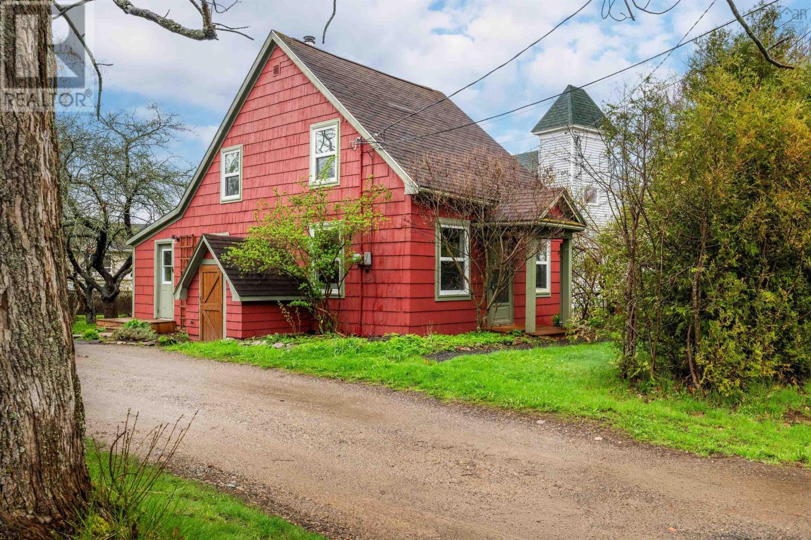 Property photo of 74 Highland Avenue