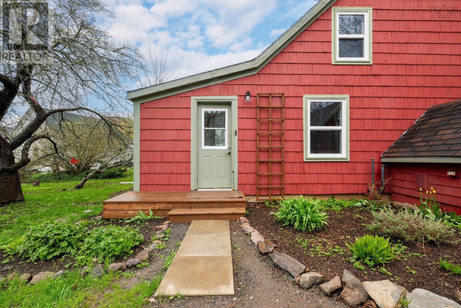 Property 3 of 44 of 74 Highland Avenue