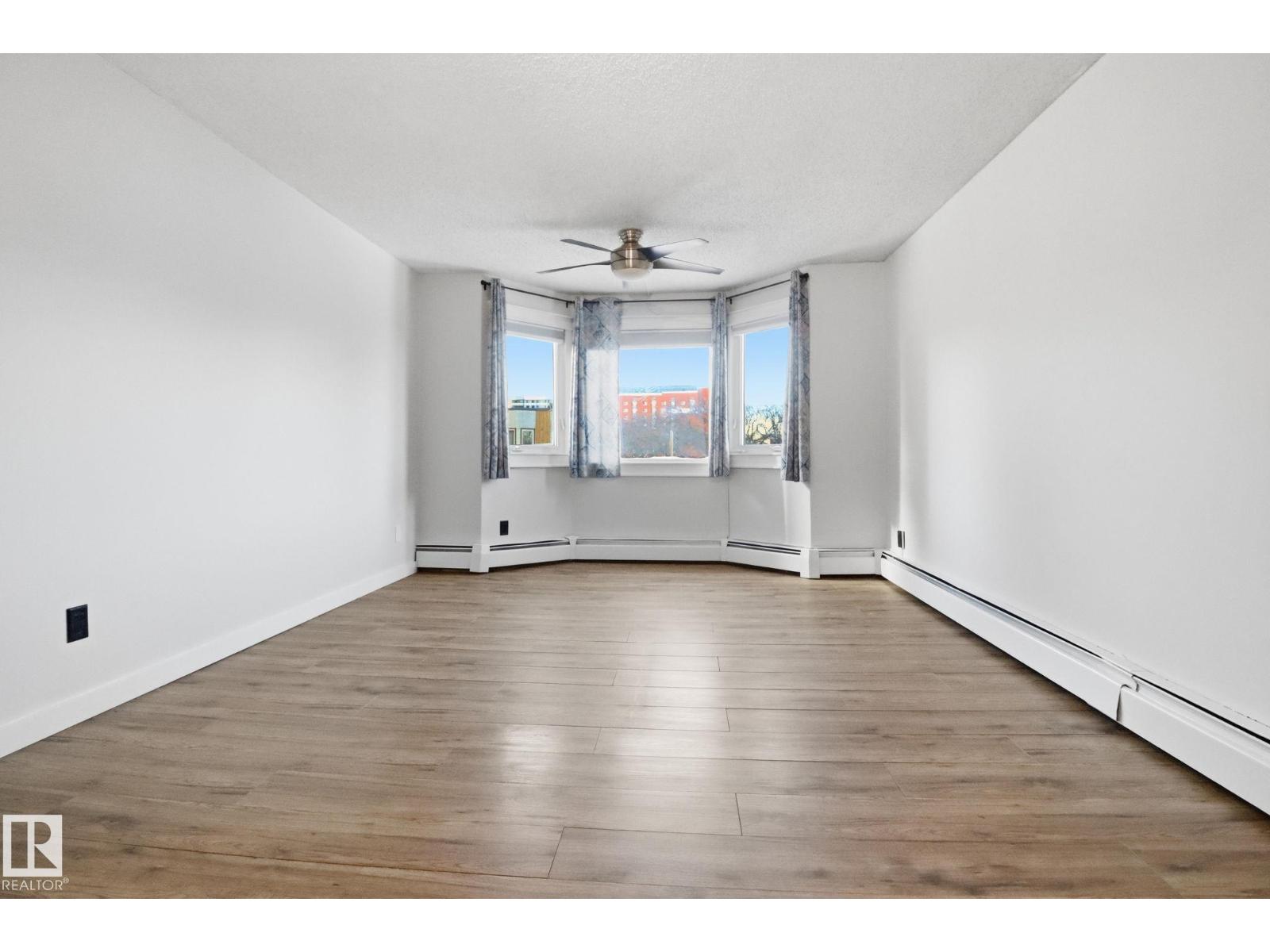 #44 10172 118 ST NW - 30