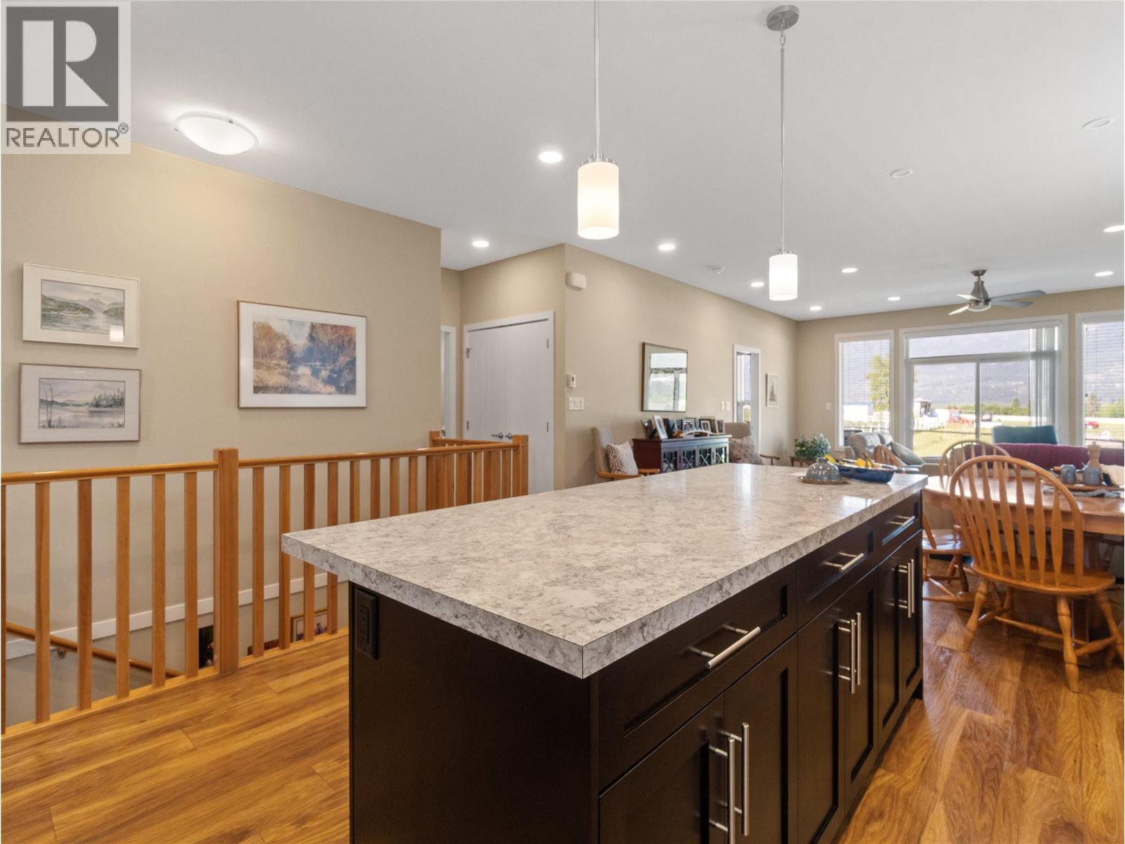 9 1611 10 Street Southwest, Salmon Arm