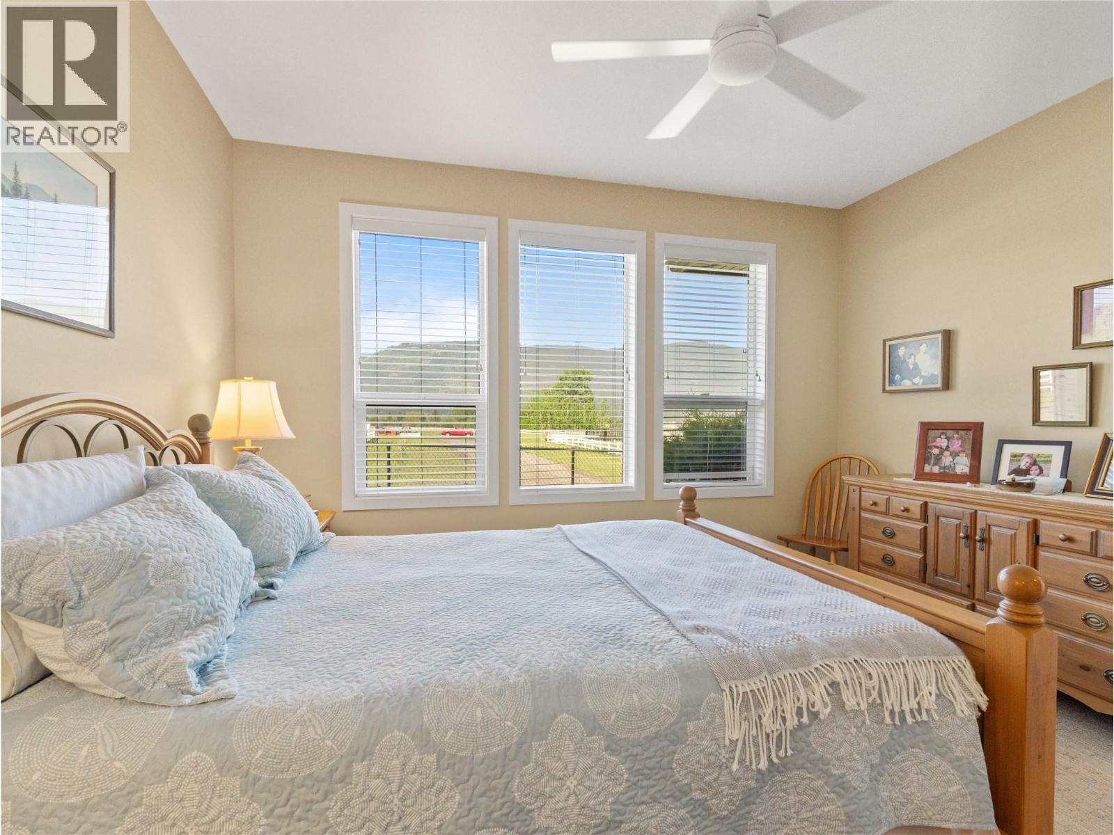 9 1611 10 Street Southwest, Salmon Arm