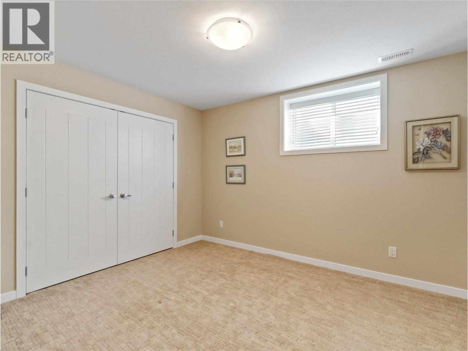 #9 1611 10 Street SW - 36