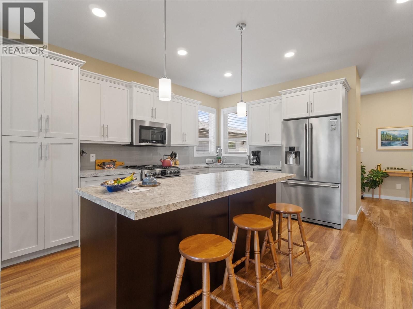 9 1611 10 Street Southwest, Salmon Arm