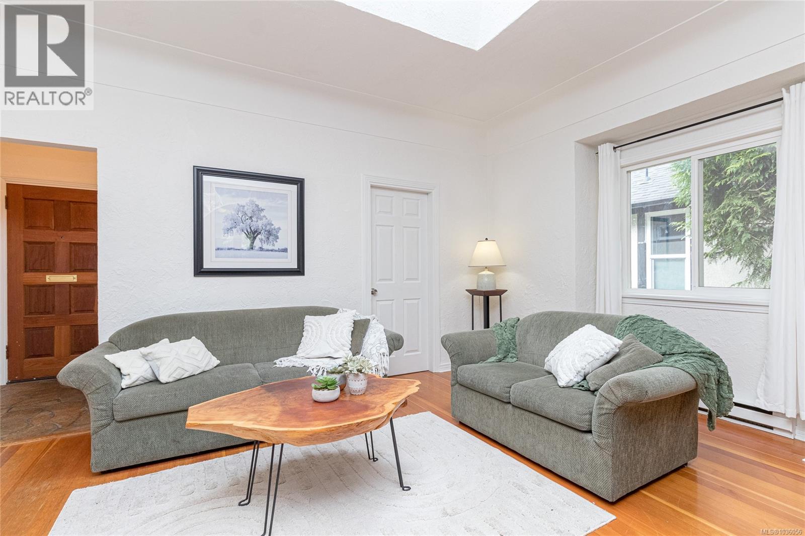 1730 Haultain St - 11