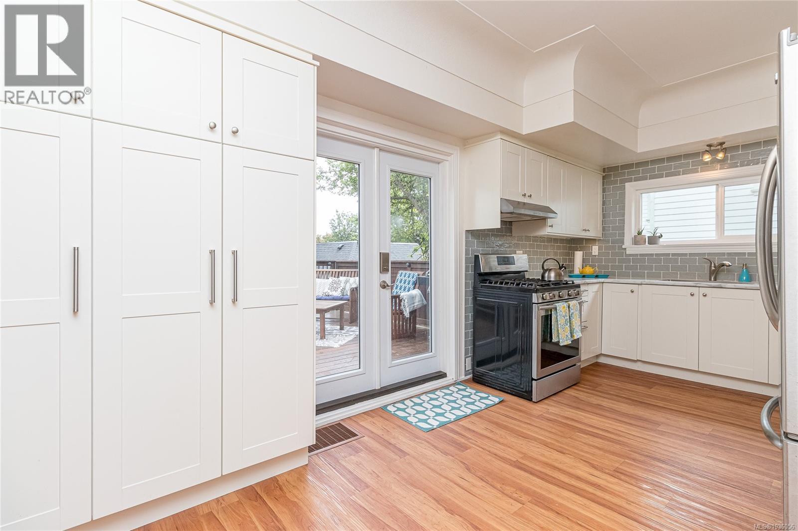 1730 Haultain St - 22