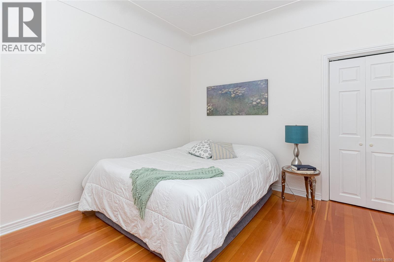  1730 Haultain Street, Victoria