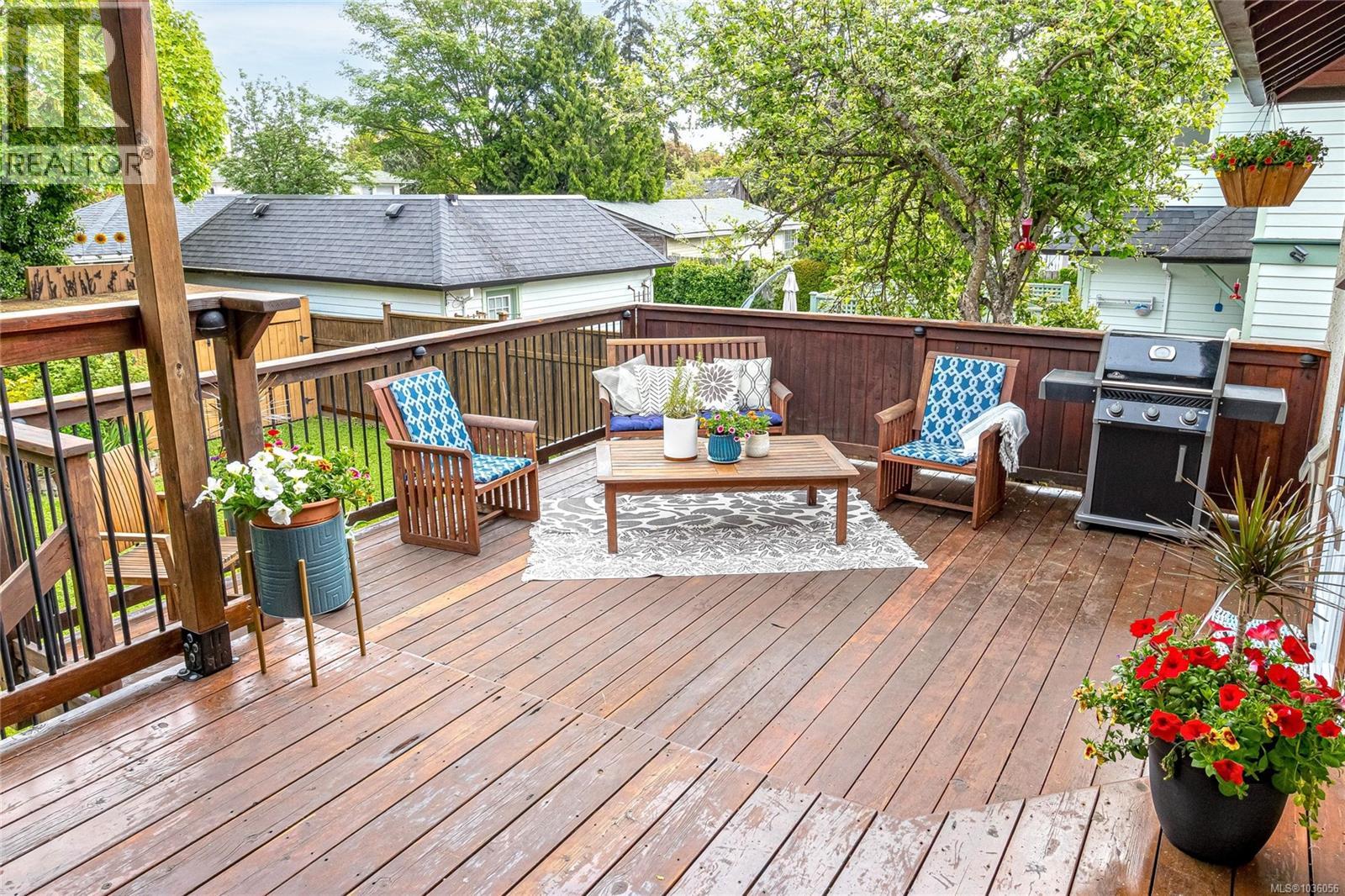  1730 Haultain Street, Victoria