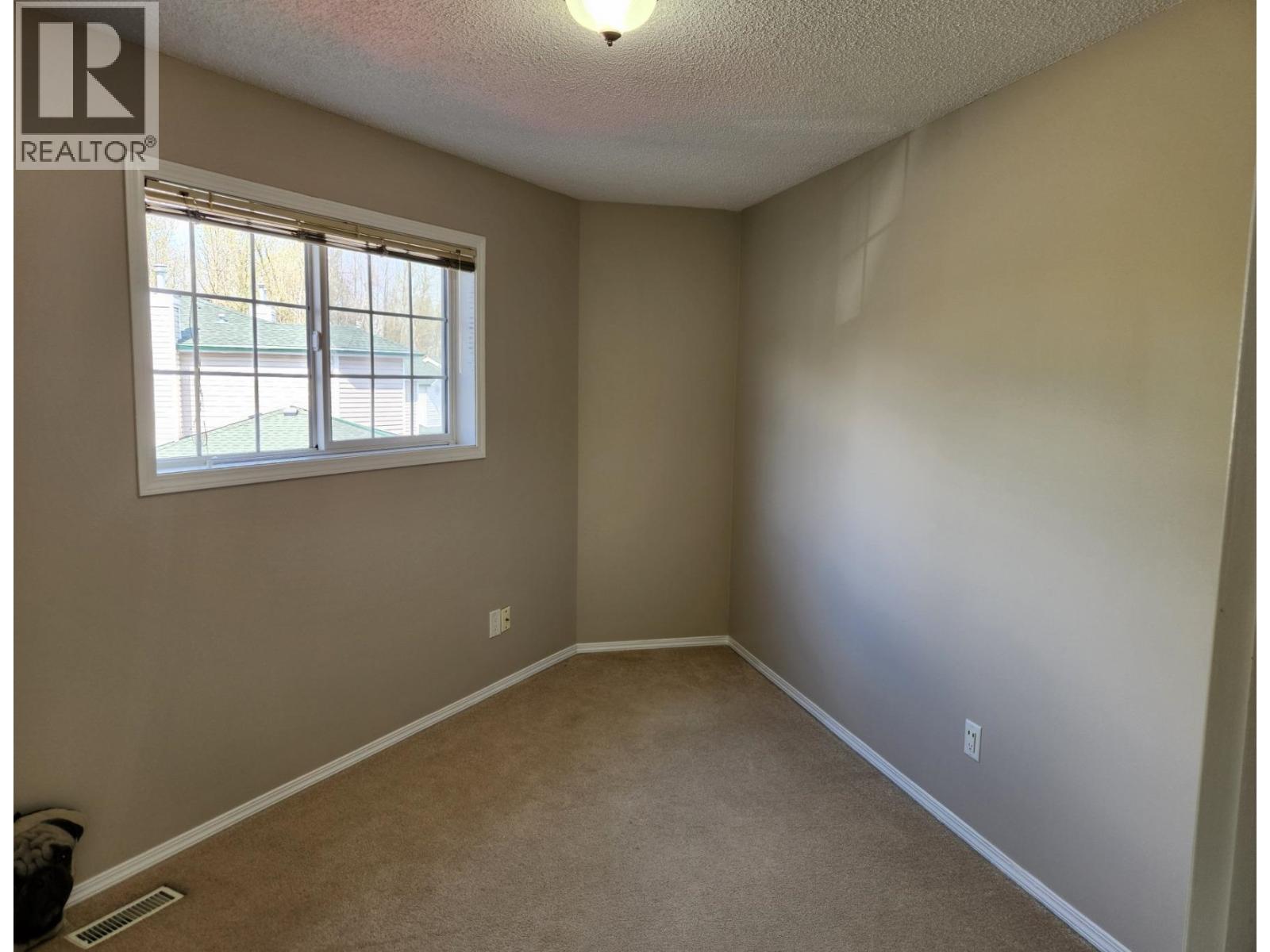 #121 3233 W MCGILL CRESCENT - 10