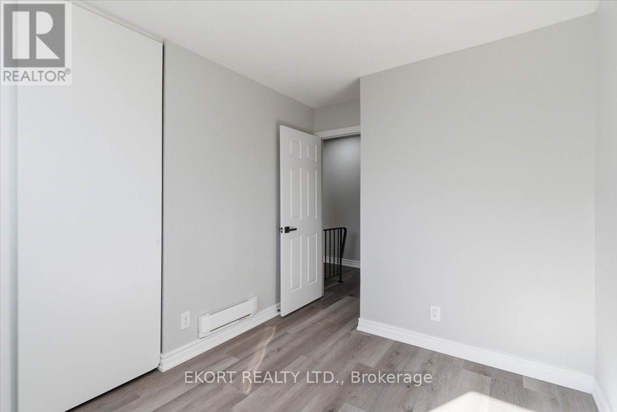 #27 17 TRACEY PARK DRIVE - 11
