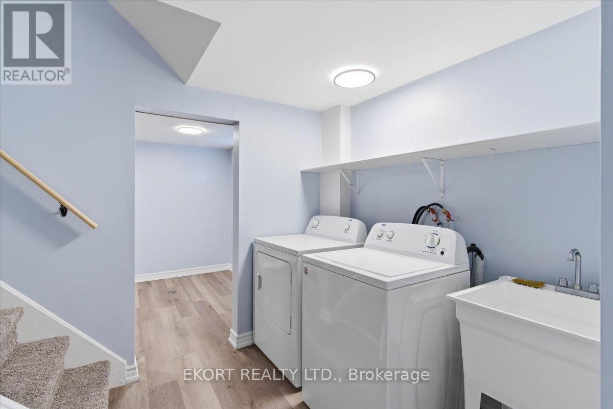 #27 17 TRACEY PARK DRIVE - 17