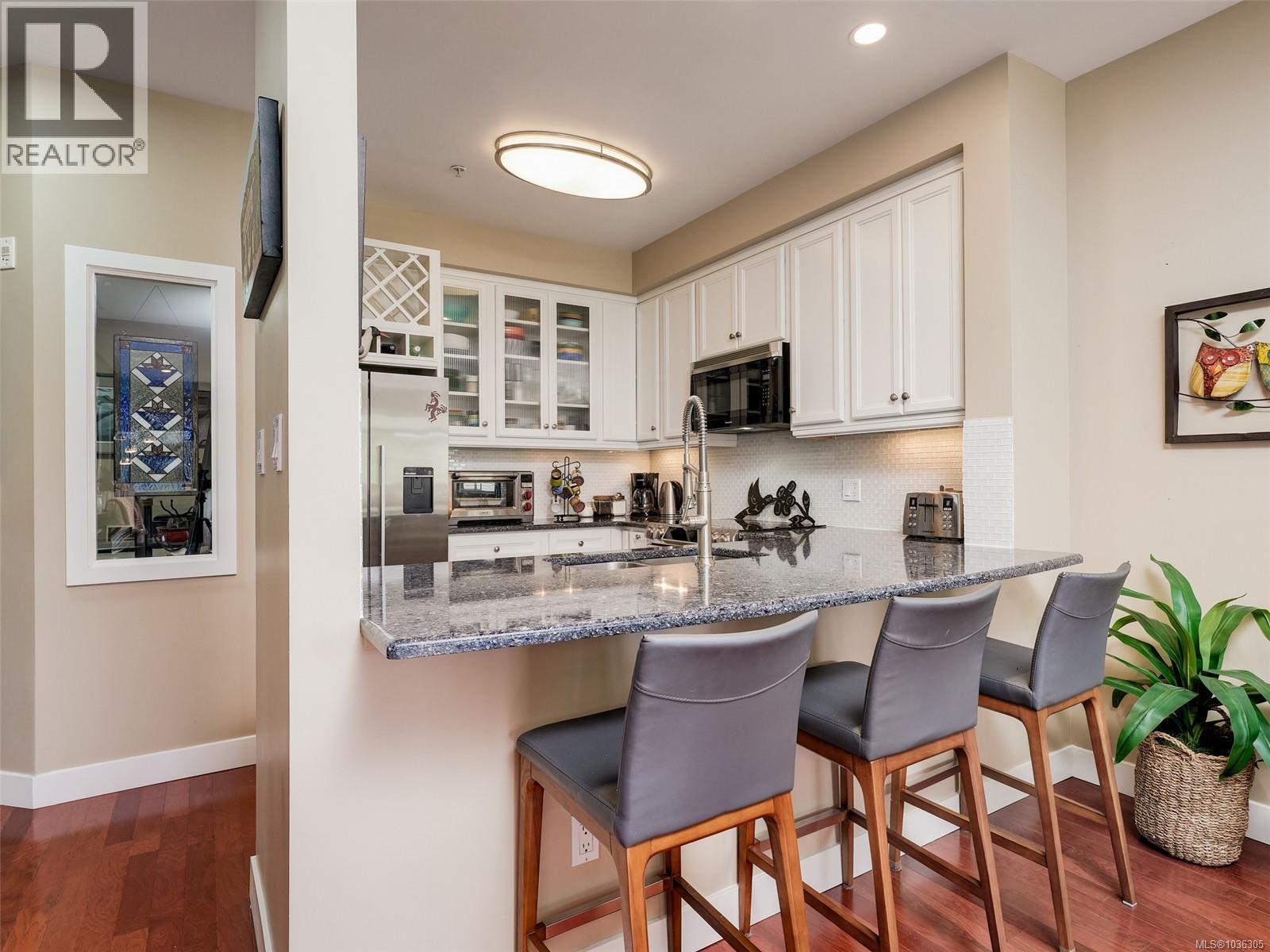 #306D 1115 Craigflower Rd - 5