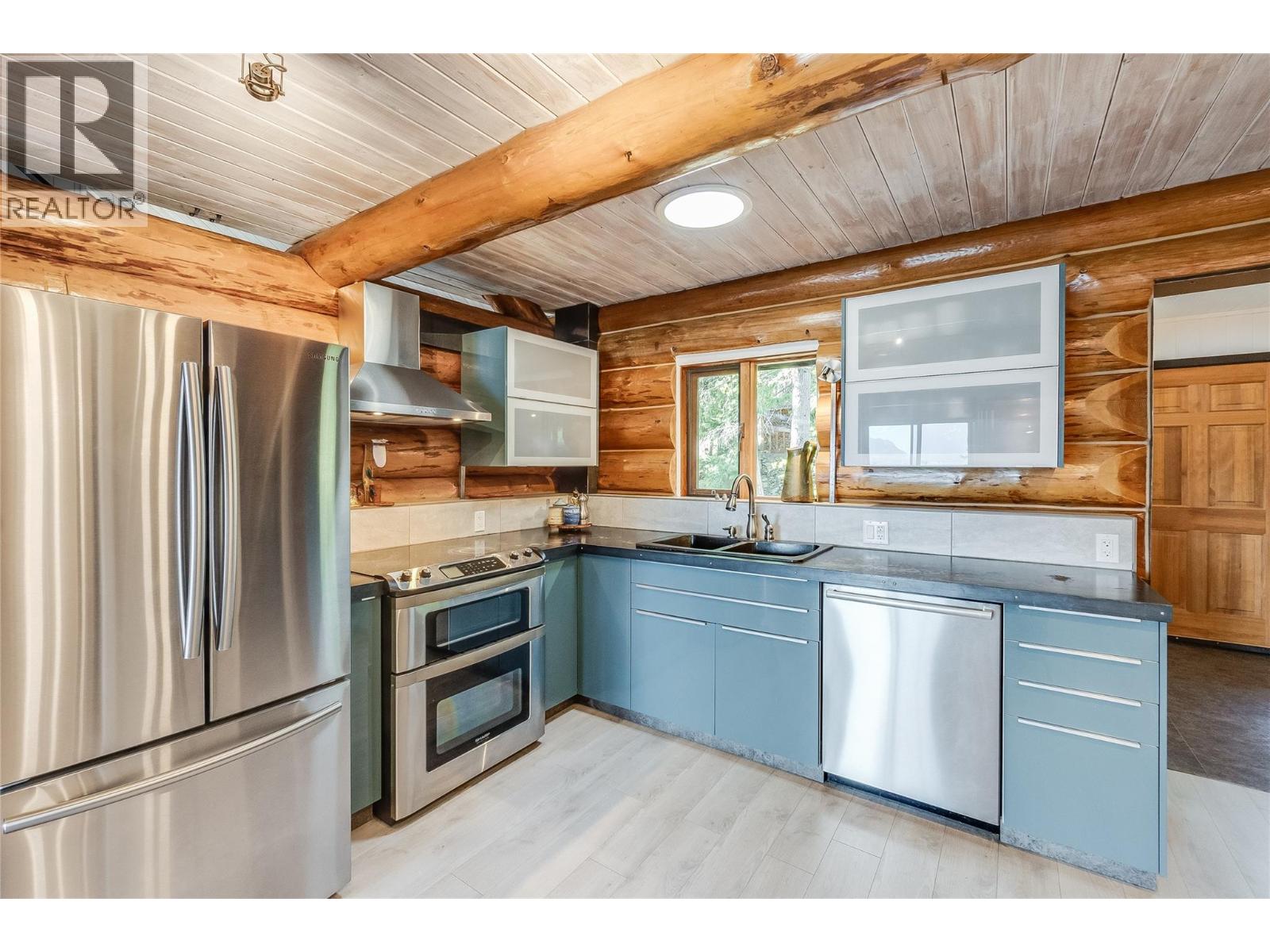 4258 Highway 31 - 54