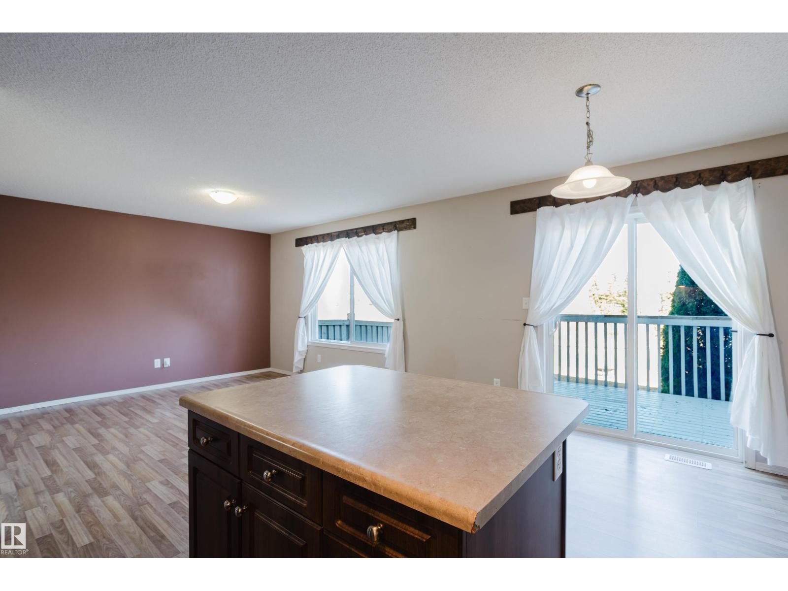 1666 MELROSE PL SW - 4